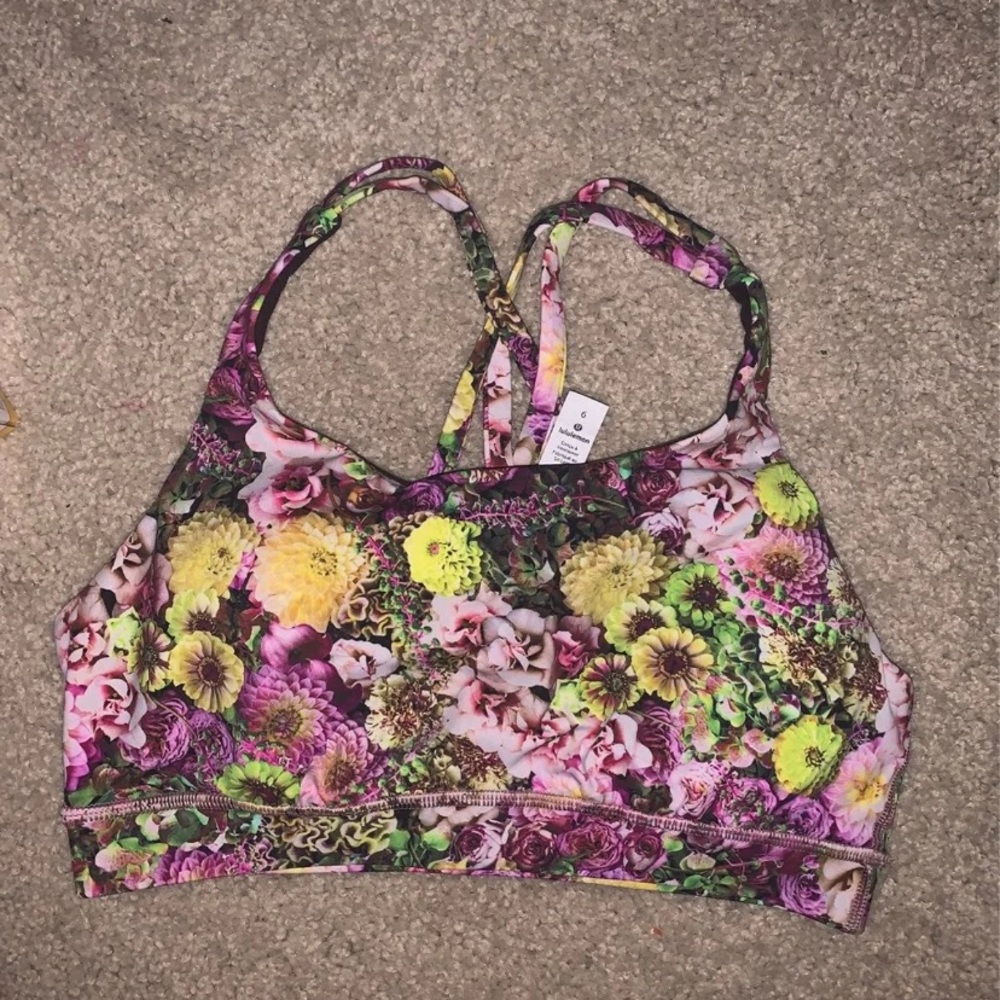 Lululemon sports bra!